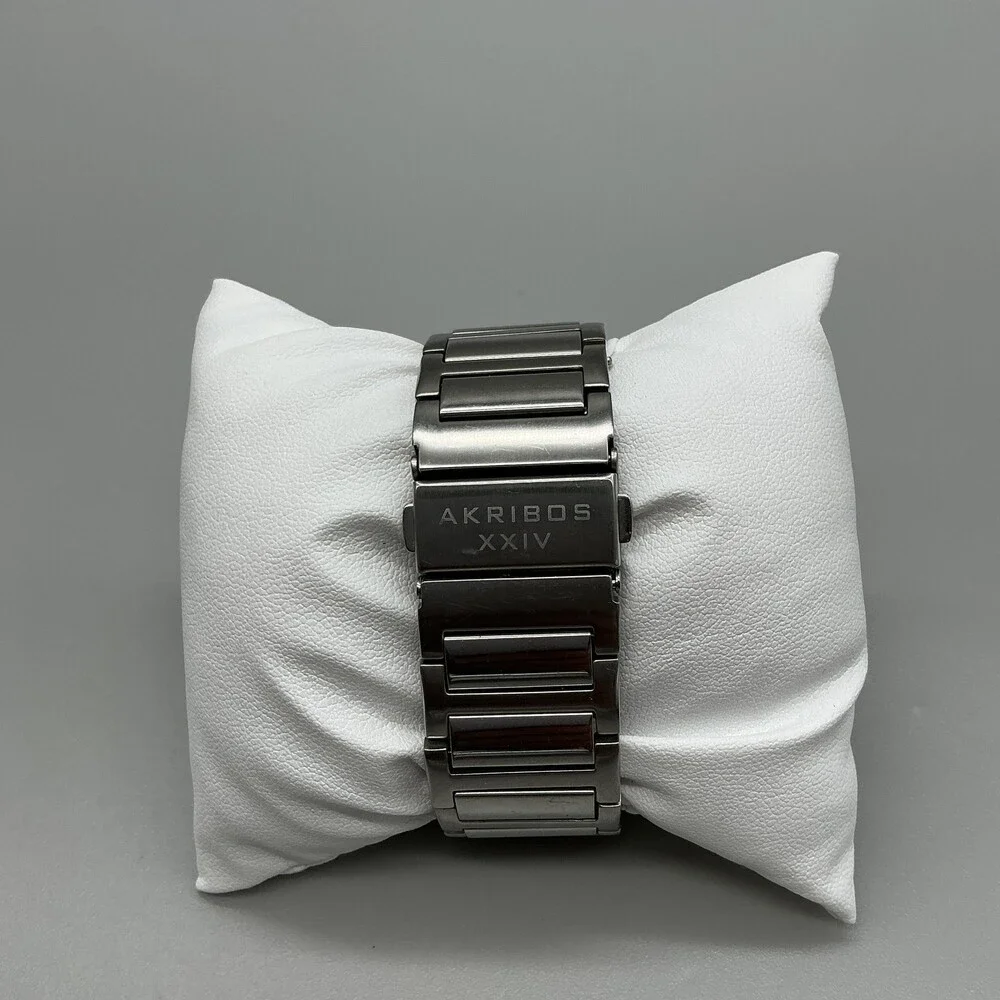 Akribos XXIV AK550SS7 Mens Watch 41mm Silver Tone Crystals Steel New Battery 6